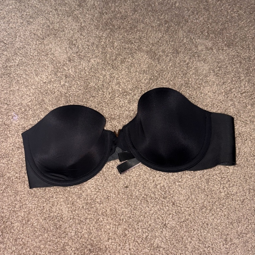 Victoria’s Secret Black Strapless Bra